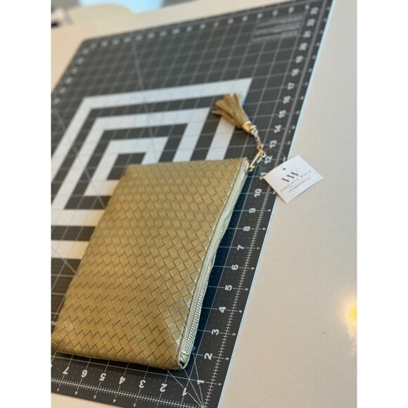 VIRGINIA WOLF Mini Woven Pouch Metallic Vegan Leather NEW LIGHT GOLD LUXURY - Picture 1 of 8